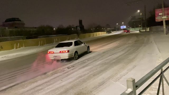 ДРИФТ НА MARK 2 В ГОРОДЕ / КОНЧИЛОСЬ МАСЛО В ДВИГАТЕЛЕ / ВАЛИМ БОКОМ НА ПАРКОВКЕ