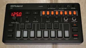 1.1. Roland J-6. Бомж-УРОК: Ввод аккордовой последовательности