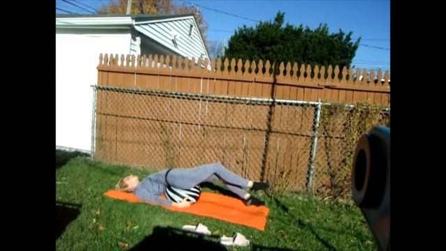 Делаю зарядку на свежем воздухе целую неделю. смотреть онлайн