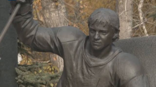Коллеги по хоккейному клубу "Авангард" вспоминают Алексея Черепанова