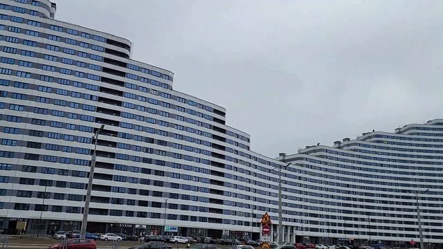 ЧЕТЫРЕ ГОТОВЫХ КВАРТАЛА. Большая прогулка по Минск мир Minsk World , магазины, инфраструктура и др. смотреть онлайн
