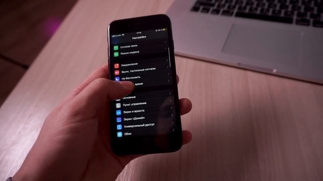 iPhone 7 в 2020 Обзор - Распаковка Стоит ли покупать Apple смотреть онлайн
