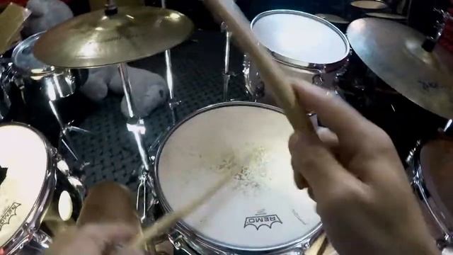 Фанк на барабанах. Тест кучи тарелок) смотреть онлайн