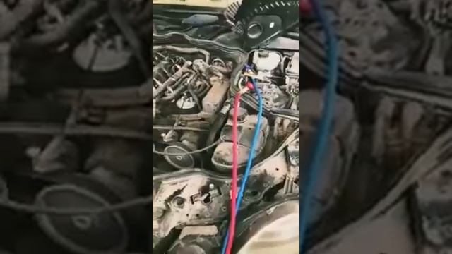 Диагностика и заправка системы кондиционирования, удаление влаги и воздуха на оборудовании GrunBaum смотреть онлайн