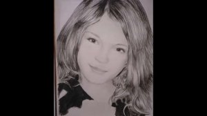 Смотреть всем. Портреты 2009-2016гг. Карандаш, уголь, гелиевая ручка