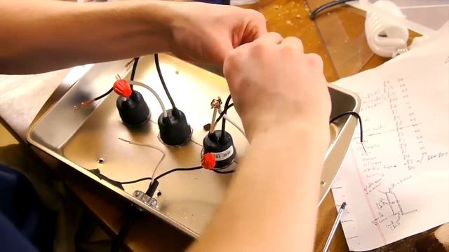 How-to: Powerful DIY video light (800 watt equivalent)