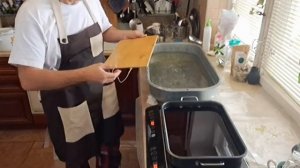 Вощина своими руками. Шаг 1. Изготовление восковых пластин