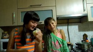 VLOG:#1Вызов принят!Поедание лимона/Кислый лимон.