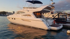 Яхта Princess 56 с флайбриджем аренда в сочи +7(910) 494 05 06