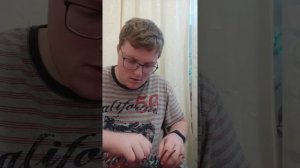 как правильно плести простое плетение в догонку двумя прутами( шнурком )