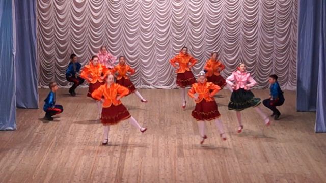 ВОЛГАРЕК(сред.гр)  *ПОЛЬКА КАБЛУЧОК*19.03.2016 г.