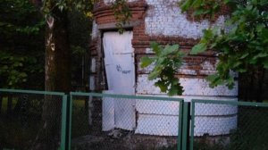 Башня в московском парке (бывшая водонапорная?)