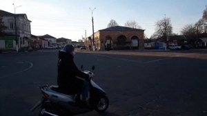 Новгород-Северский. Памятник князю Игорю