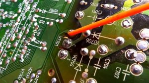 Телевизор ROLSEN C21SR68NT. Не включается. Внутри слышен писк. Первая часть.