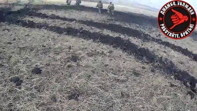 Десантно-штурмовые подразделения успешно захватили опорный пункт ВСУ. Получив боевое задание, бойцы