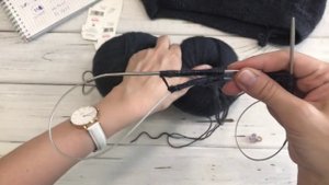 Набираем и вяжем рукава. Способ Magiс loop.