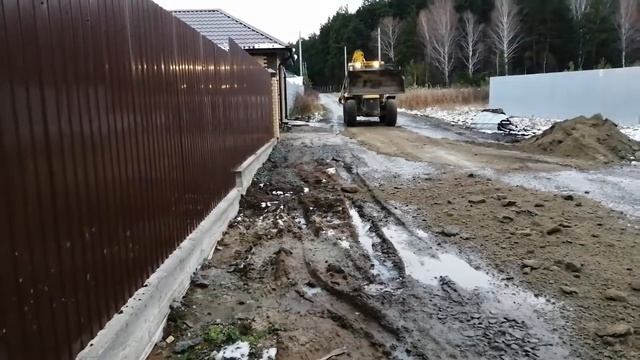 Ремонт дороги общего пользования в СНТ золотой петушок 2019 год, мимо 76 участка. смотреть онлайн