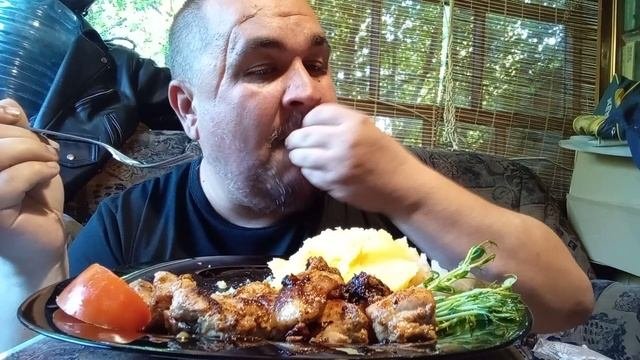Обжор - шашлык сковородочный с овощами