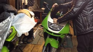 установка горбатого стекла на kawasaki ninja zx-6r часть 1