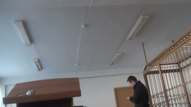 Судья сбежала с заседания.... смотреть онлайн