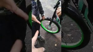 Наступил в говно