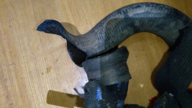 Обратите внимание если у вас на автомобиле раздулись шланги водяного охлаждения смотреть онлайн