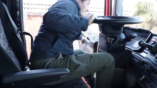 Лагранж чуть не перекрыл движение в Португалии? смотреть онлайн