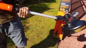 Grass Strimmer (Battery/Cordless) / Edging Wheel - Black + Decker Unboxing / Review