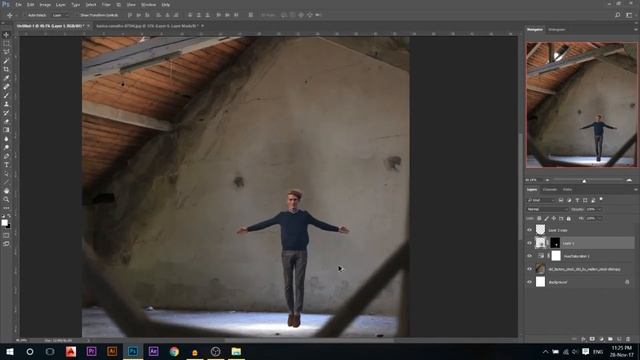 Tutorial Adobe Photoshop cc 2017 || Creating Light Effects & Blending Photos смотреть онлайн