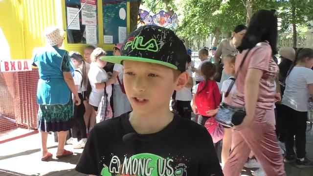 Первоклассники 17 школы Кропоткина посетили детский военно-патриотический клуб «Патриот» смотреть онлайн