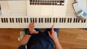 Как построить аккорды на фортепиано?