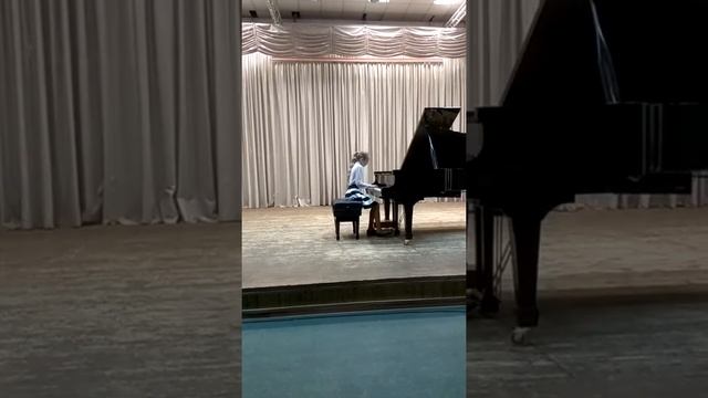 Ушакова Ольга А. Билаш Размышление.
