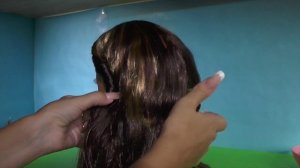 Видео для девочек Как плести прическу кукле. Делаем косички