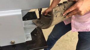 KRW300 в работе - Станок для наклепки накладок на тормозные колодки пневмо KraftWell