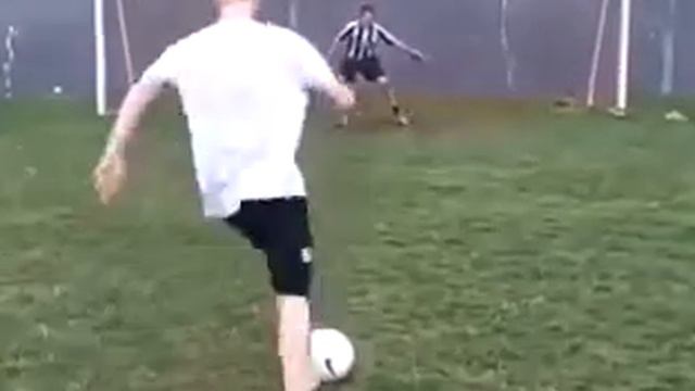 Обманный удар в футболе смотреть онлайн