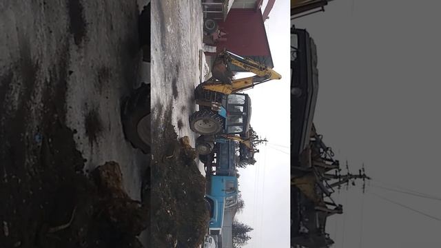 МТЗ ГАЗ 53 Погрузка землі