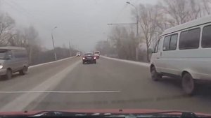 Торопыги и АвтоЗасранцы на скользкой дороге в зимний период!новосибирск 01