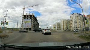 А я стою чего-то жду, а музыка играет и играет...