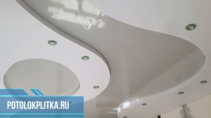 Установка натяжных потолков в спальне без люстры
