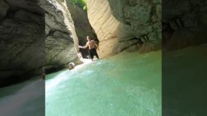 Мамонтово ущелье