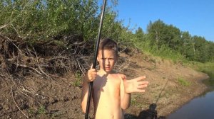 Рыбалка на поплавочную удочку на Урале / Рецепт жарки рыбы 16+