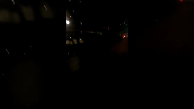 Мусоровозы полные мусора заезжают на территорию союзснаба смотреть онлайн