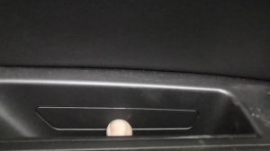 Как снять карту двери фольксваген фаэтон.