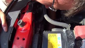 Промывка очистителем liqui moly и замена антифриза ( охлаждающая жидкость ) Toyota Corolla