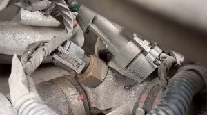 Разъем как-то плохо держится. Нива Шевроле 2018