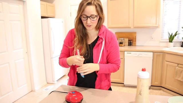 Dash Red Heart Waffle Maker Review and Demonstration 2022 | 4 Inch Waffles Hash Browns Paninis смотреть онлайн