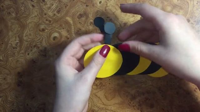 Поделка из бумаги в садик. Пчёлка. смотреть онлайн
