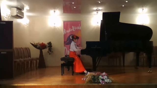 7 Polka Lepin Fountain in the rain Gyllok смотреть онлайн