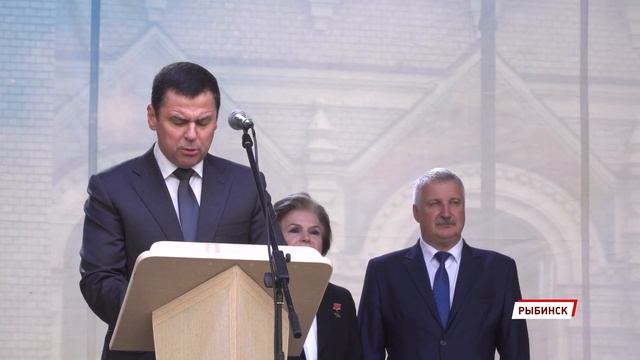 Бурлаки прошли по Волге в День города Рыбинска смотреть онлайн