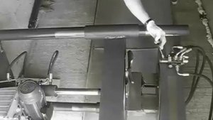 пресс с пресс формой для лопастей